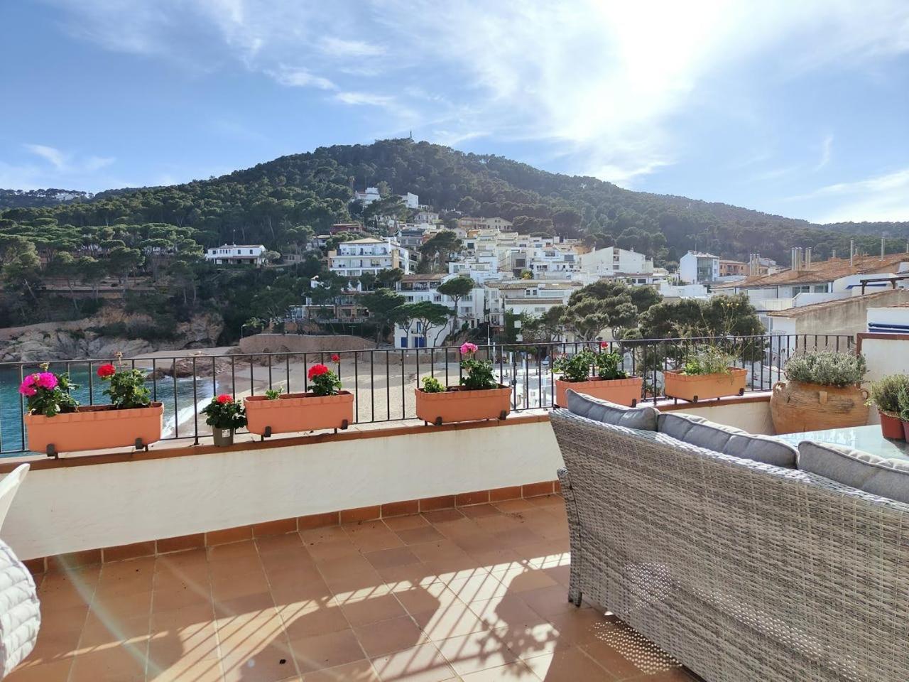 Апартаменты Tamariu Platja - Penthouse On Passeig Del Mar. Экстерьер фото